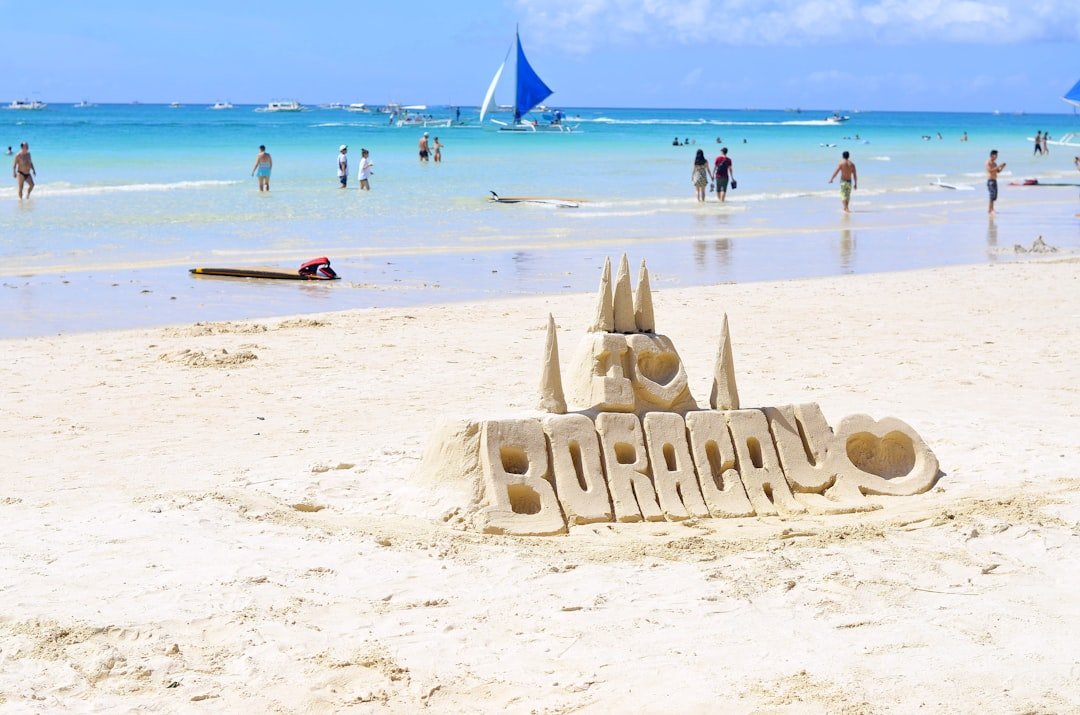 Boracay travel guide, people walking along White Beach